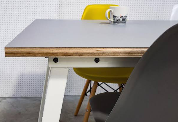 Ứng dụng ván ép plywood sản xuất bàn ghế
