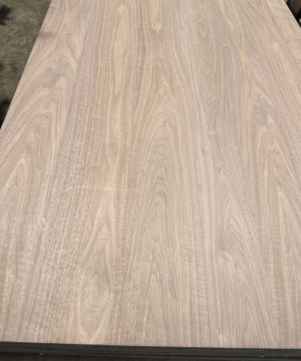 Gỗ ghép phủ veneer óc chó 0.3mm, 0.6mm