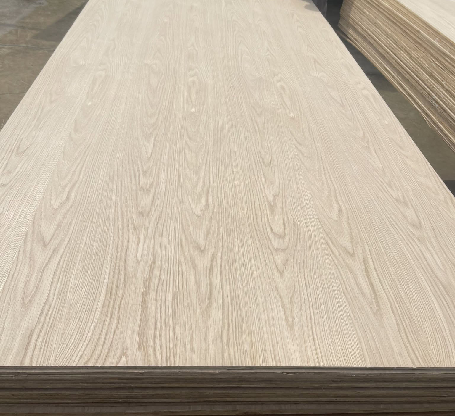 Gỗ ghép phủ veneer sồi sẵn tại kho TPHCM, Đồng Nai